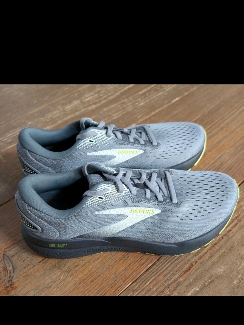 NIB Brooks ghost 16 run & walk Performace sneakers men's size 8M in grey/Green
